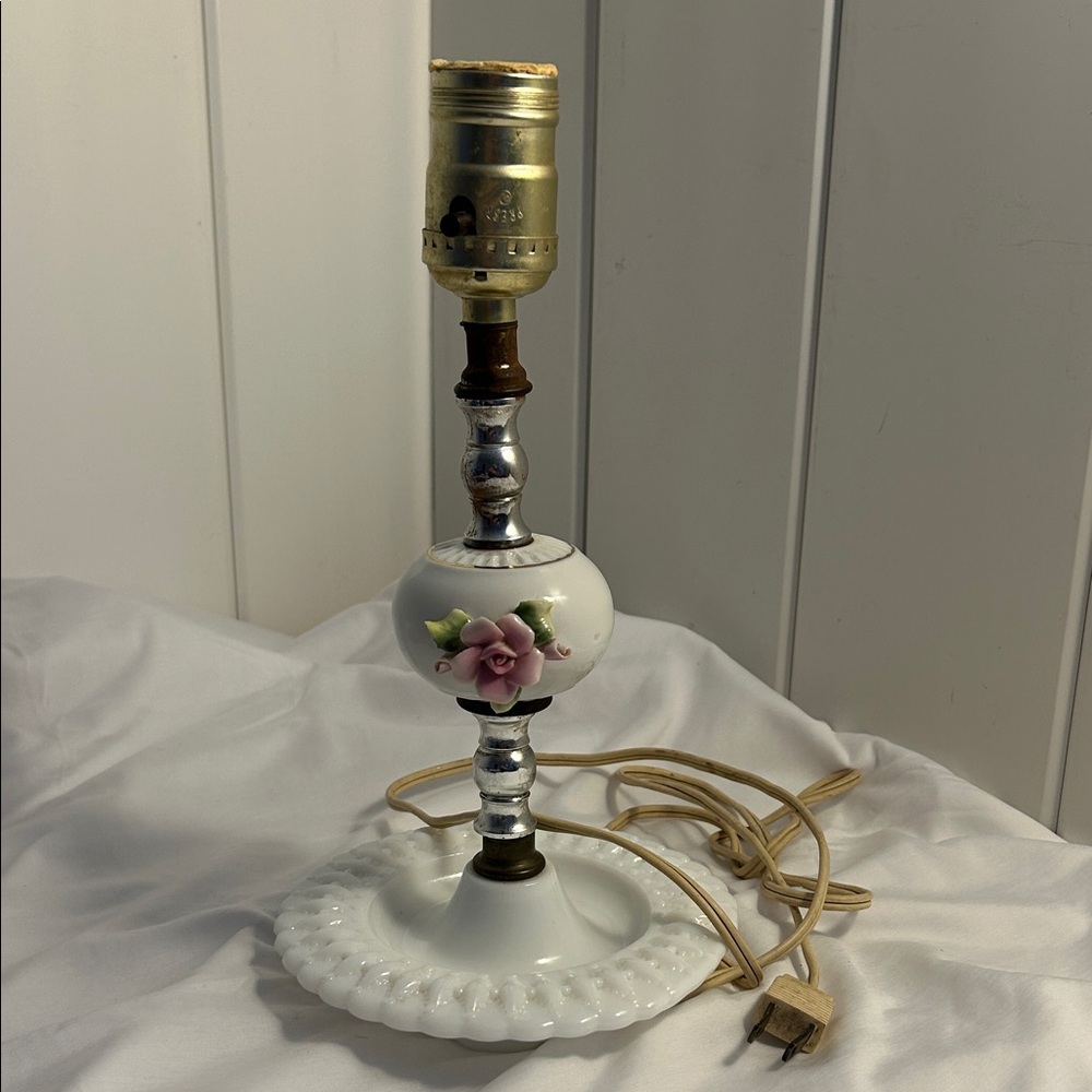 Vintage boudoir lamp white milk glass hobnail pink purple flower MCM 1950s